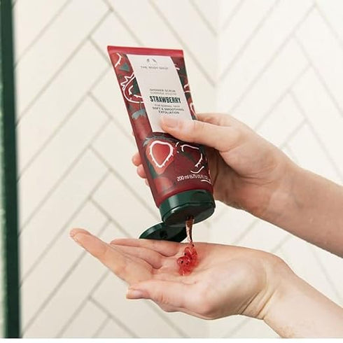 The Body Shop Strawberry Softening Body Polish Scrub